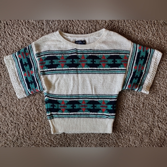 American Eagle Outfitters Sweaters - American Eagle Southwestern Aztec Short Sleeve Knit Sweater Small Petite